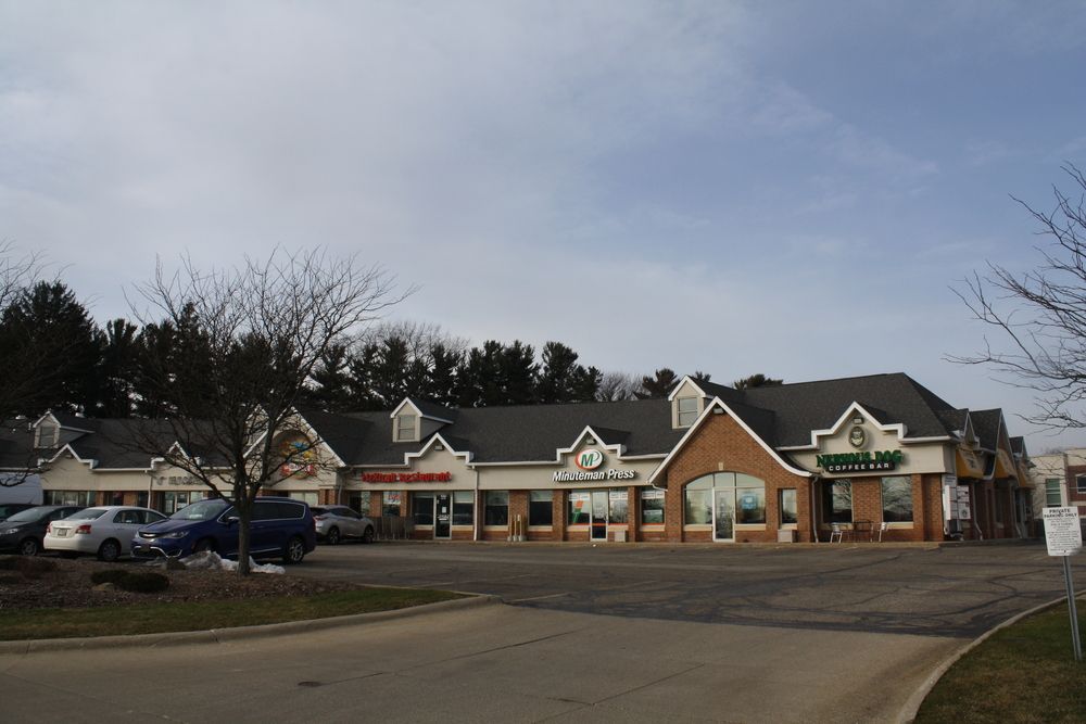 Courthouse Plaza: 4161 Steels Pointe, Stow, OH 44224